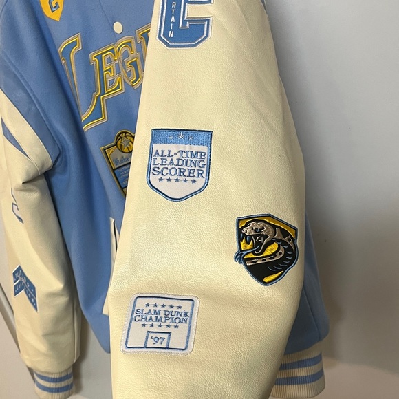 Kobe Bryant Legend of the 🐍 Blue and Cream Varsity Jacket ❤️🏀🐍🪽❤️ - Picture 8 of 9